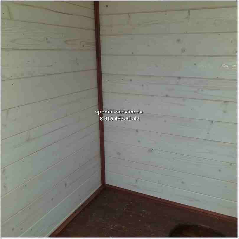 Дачный туалет из состаренной древесины